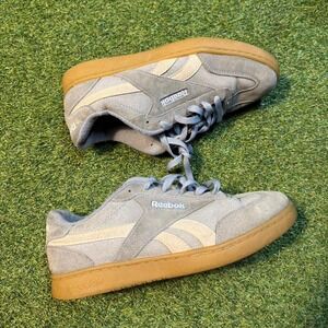 Reebok Club C / Galaxy 7 style sneakers